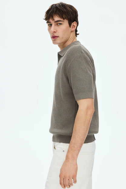 Playera polo Regular Fit en tejido trenzado