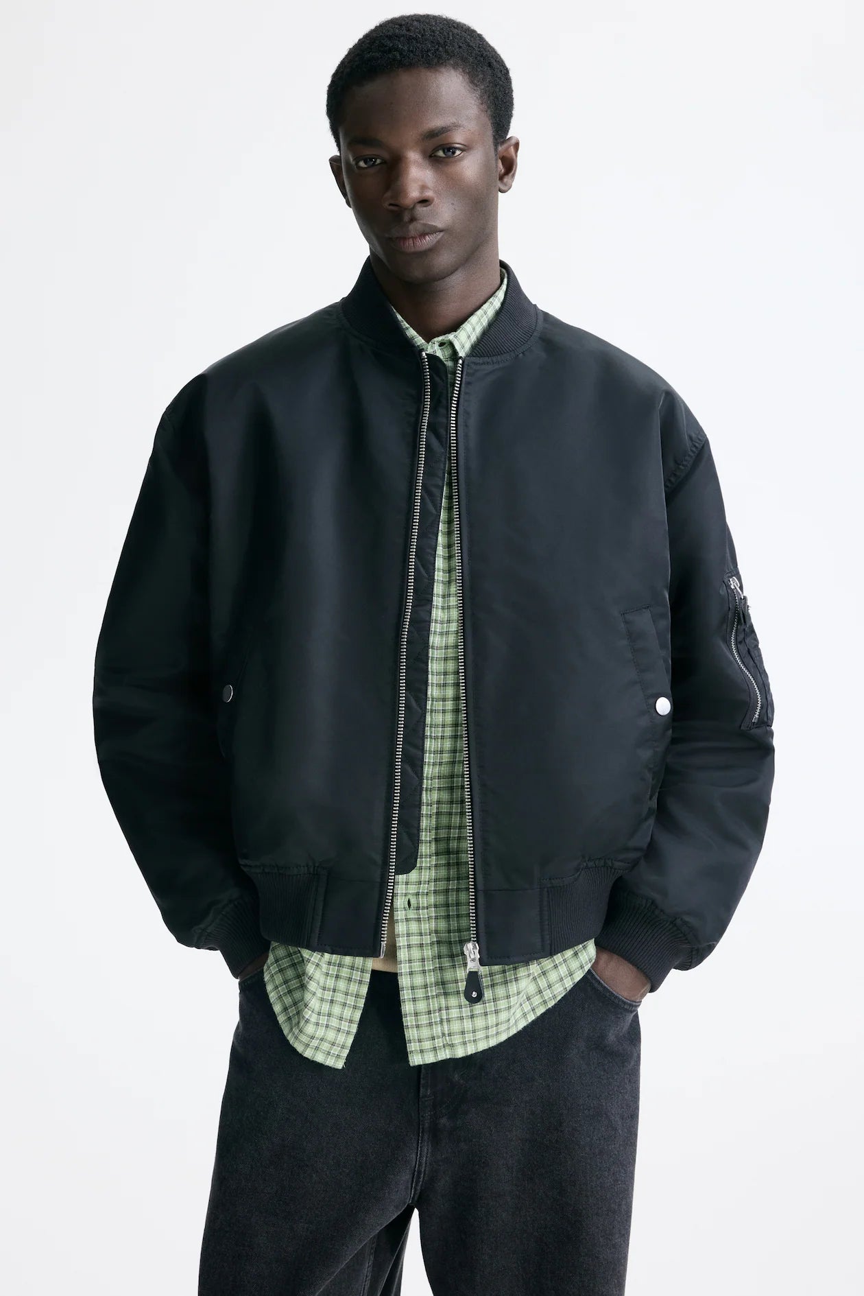 Chamarra bomber en nylon