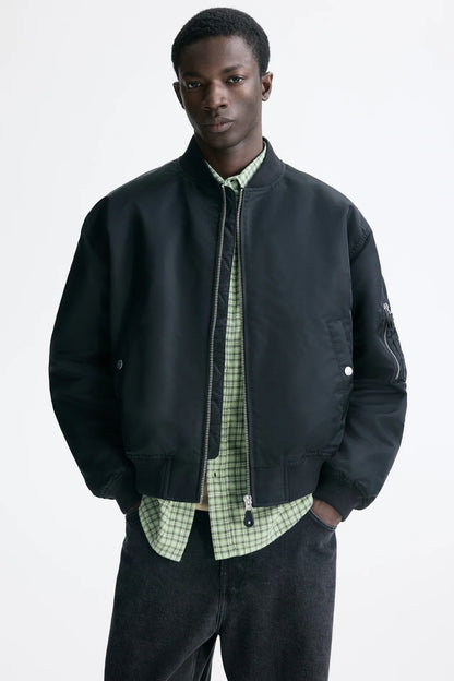 Chamarra bomber en nylon