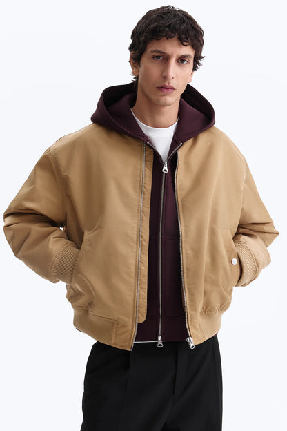 Chamarra bomber en nylon