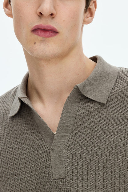 Playera polo Regular Fit en tejido trenzado